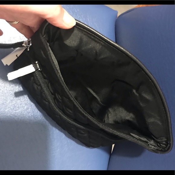 Vera Bradley retired folded flap wristlet - Picture 6 of 16